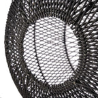 Gros plan sur le maillage losangé de l'abat-jour Bulle et son ouverture circulaire