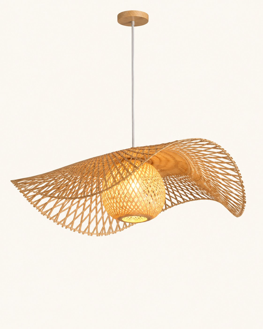 Suspension Naïa allumée diffusant une lumière douce