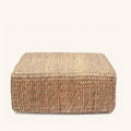 Pouf carré en jacinthe d'eau tressée, vue de face